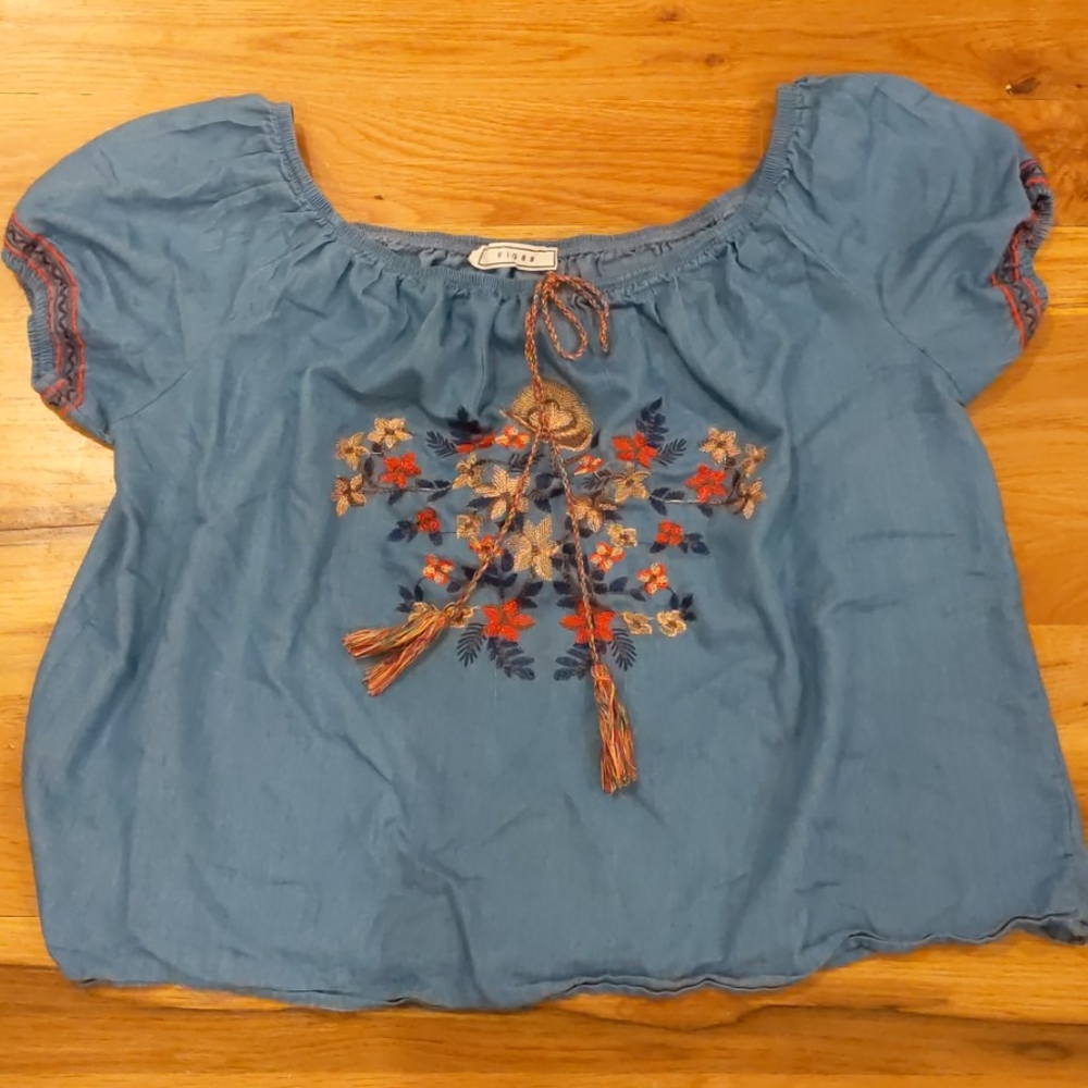 Fig88 embroidered blouse